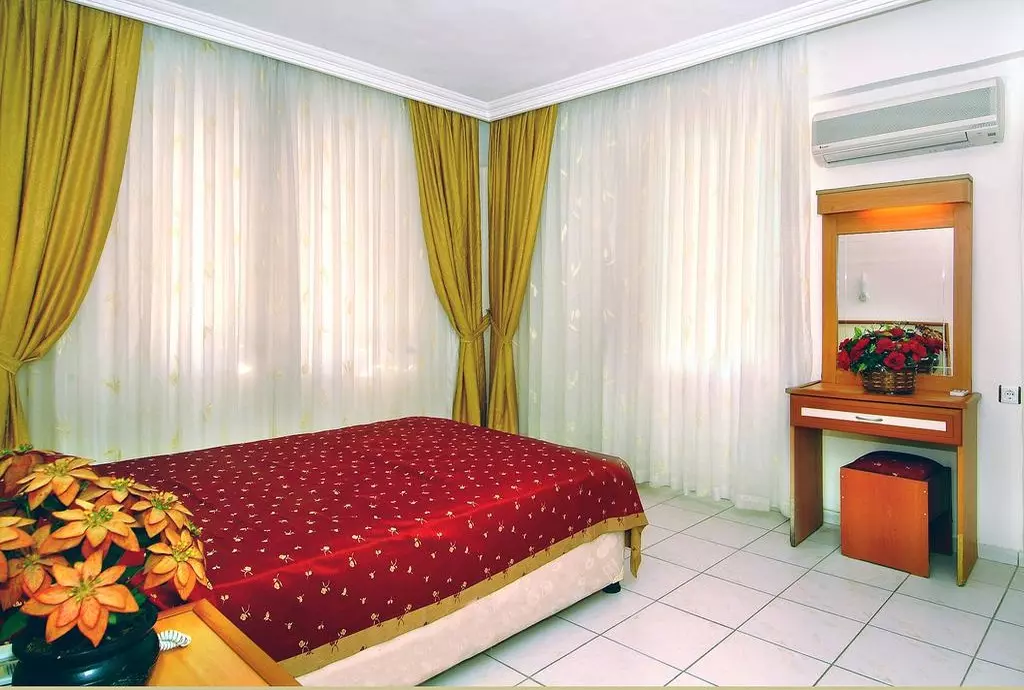 Hotel Hedef Golden_shabavizparvaz_08.jpg
